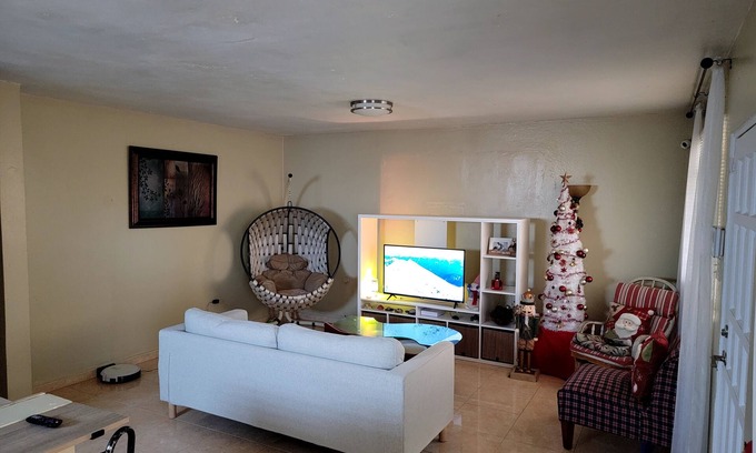 Canovanillas Maison | Lucy's Guest House.