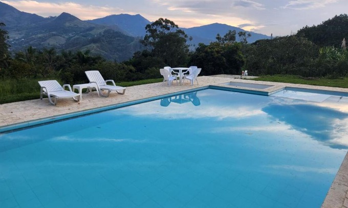 Girardota Maison | lujosa villa campestre