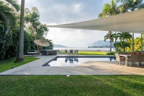 Santa Catarina Barahona Maison | Lujosa y espaciosa casa en el Lago