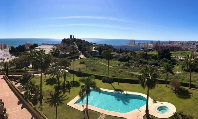 Torreblanca Appartement | Lujoso apartamento ático dúplex con vistas al mar y Fuengirola
