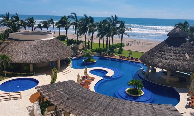 Boulevard Barra Vieja Appartement | Lujoso Departamento en frente de la playa / Grand appartement en face de la plage