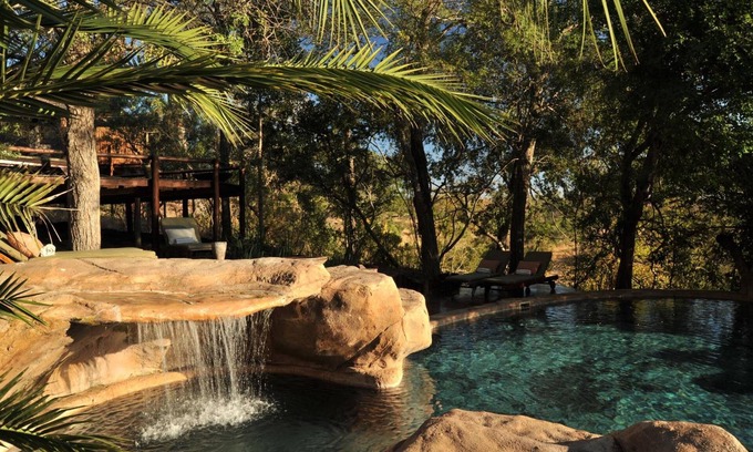 Buffelspruit Cabine | Lukimbi Safari Lodge