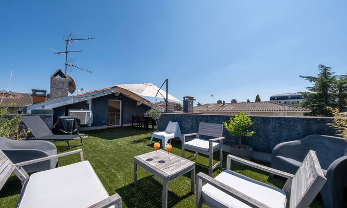 Barriere de Paris Appartement | Lumière Toulousaine - Duplex climatisé