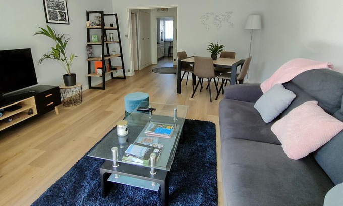 Jules Verne Appartement | Lumineux 63m² avec WIFI-BALCON à Nantes!