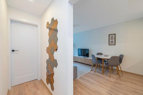 Kaunas Appartement | Luminious apartment with balcony by Polo Apartments