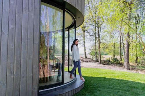 Wilsum Maison | LumiPod – Luxe glazen design‑pod