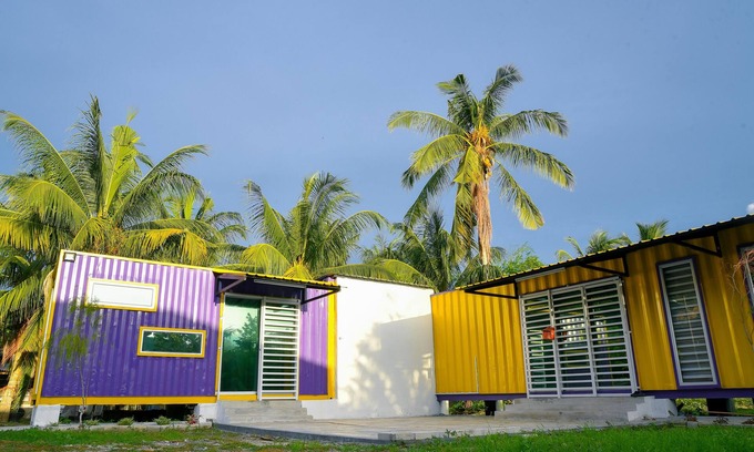 Lumut Cabine | Séjour conteneur / cabine Lumut Cube à proximité du terminal de la jetée de Pangkor Island