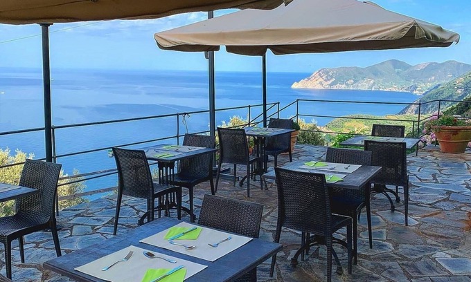 Volastra Hôtel | Luna di Marzo