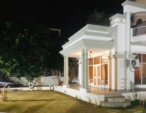 Sitapura Maison | Lush Green Retreat Private Pool & Garden Villa, Jaipur