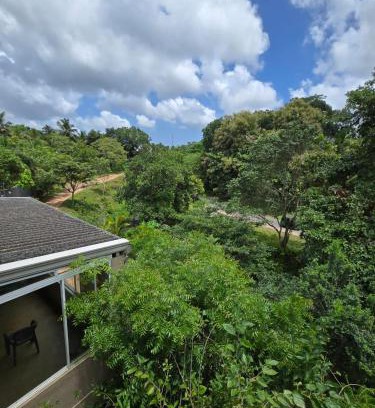 Thalawatugoda Appartement | Lush Lakeside Nature's Nook