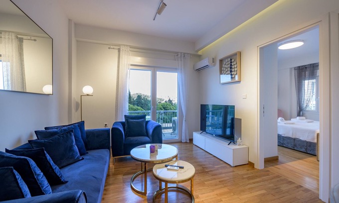 Athens City Centre Appartement | Lush Sapphire apt. steps from the Acropolis!