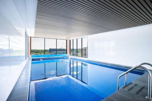 Dickson Appartement | Lux 2 Bed 2 Bath Secure Parking Apartment in the Heart of Dickson, Canberra