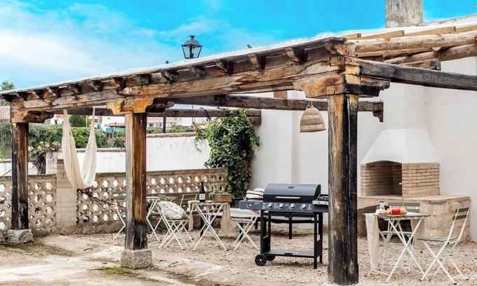 Carabana Maison | Lux 5BR Villa. Pool, WineCellar,Gardens,Games and BBQ