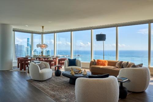 The Loop Appartement | Lux Apts with Lake Views and Top Amenities