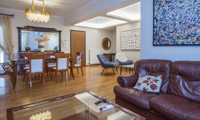 Drosia Appartement | Luxe 3 Bd Penthouse 5 Min from Drosia Square