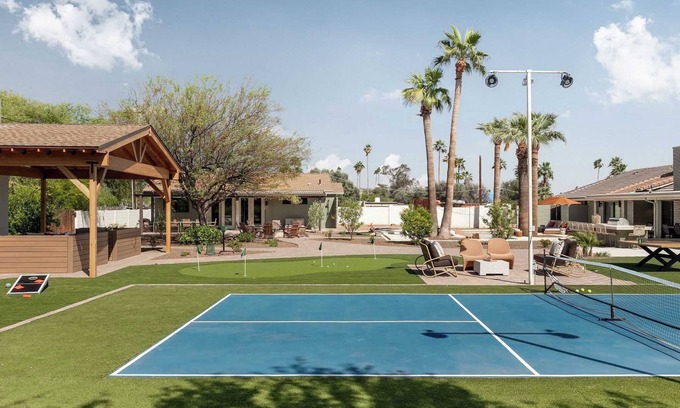 Paradise Valley Village Maison | Luxe Desert Compound | Private Heated Pool and Spa