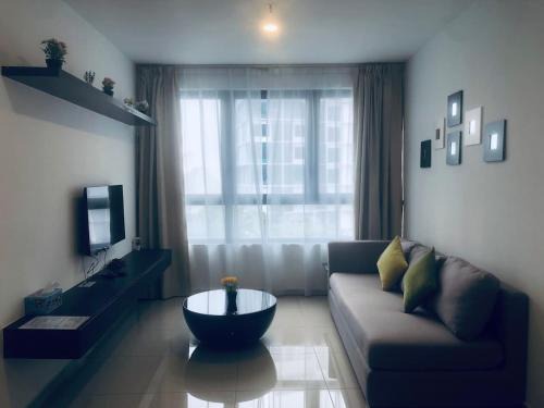 Shah Alam Maison | Luxe Homes at i-City - WiFi TV Box & 1 Carpark