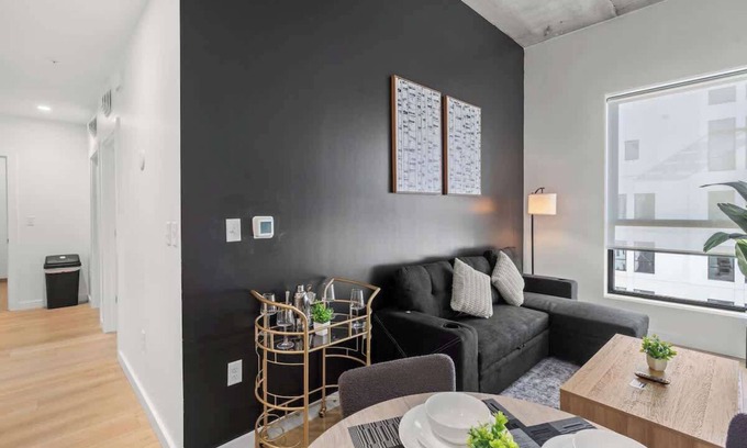 Charlotte Appartement | Luxe King 2BR Suite in South Charlotte!