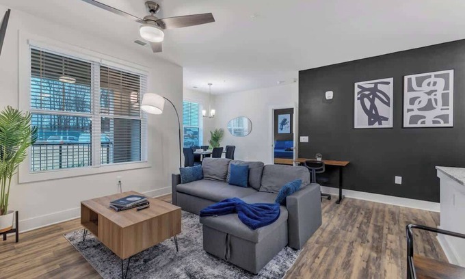 Hayes Appartement | Luxe King 3BR Suite Mins to Downtown Durham!