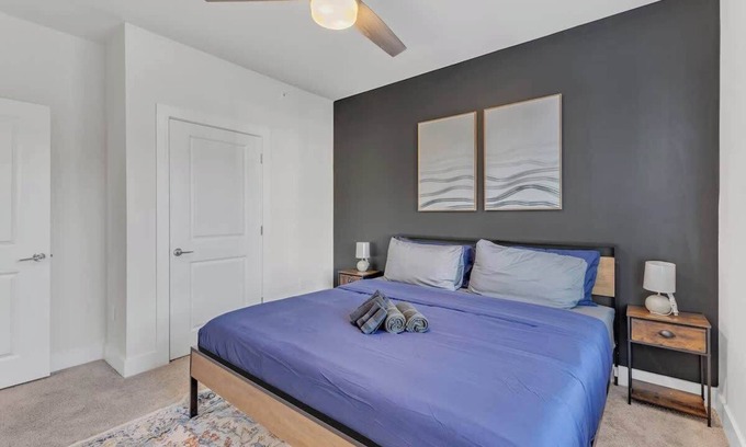 Hayes Appartement | Luxe King 3BR Suite Mins to Downtown Durham!