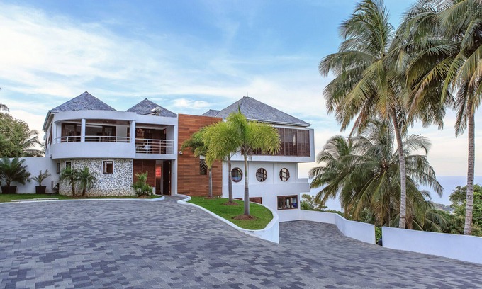 Port Antonio Villa | Villa Cocosan moderne de six chambres de luxe, accès à l'hôtel Geejam