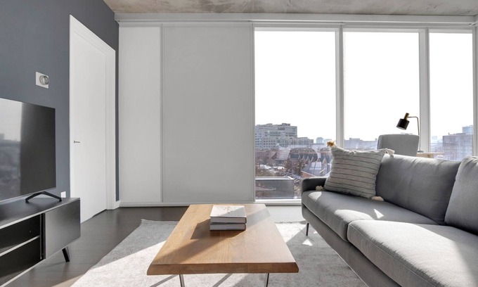 River North Appartement | Luxe Near North 2BR w/ Roof & Gym, close to Red Line, by Blueground