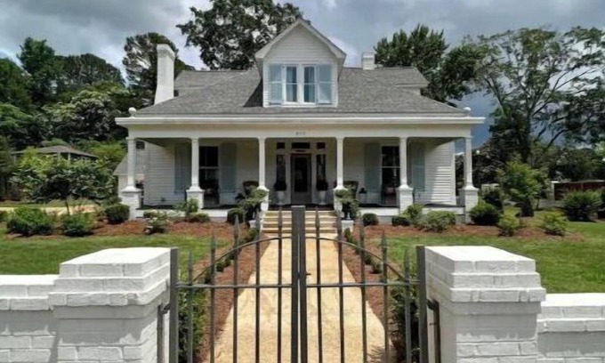 Tupelo Maison | LUXE Remodel Historic 1 BR in PERFECT location