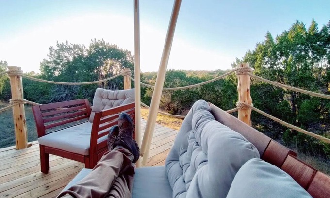 Kempner Cabine | NEW Luxe safari vibe + river & exotic wildlife