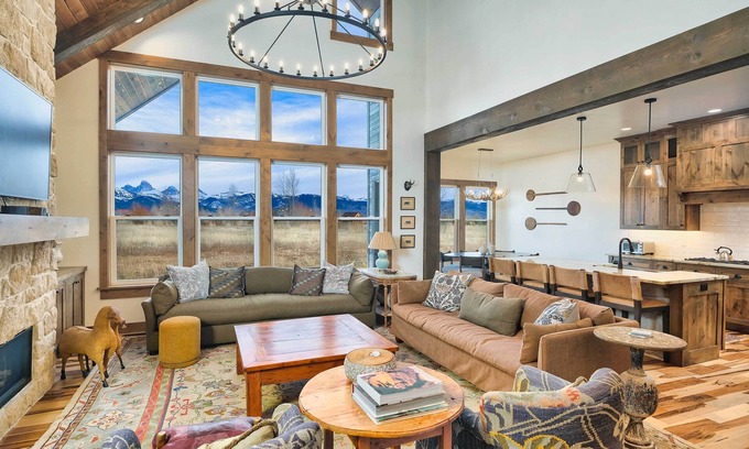 Clawson Maison | Luxe Tetonia Home w/ Tetons View, Close to Skiing!