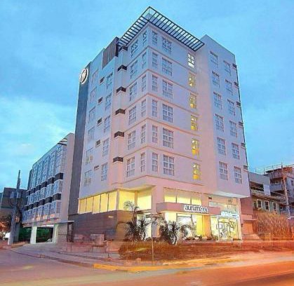Bangkal Hôtel | LuxeLite Suites Makati