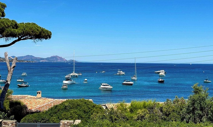La Nartelle Villa | Luxueux haut de villa 4 pers à 30m de la plage