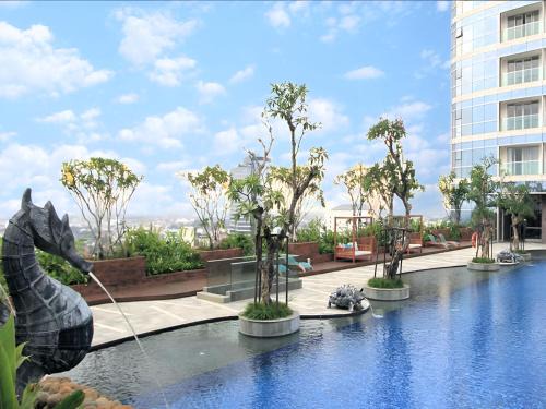 Surabaya Appartement | Luxurious 1 Icon 3BR Apartment in Tunjungan Plaza 6 Surabaya City Centre by Le Ciel Hospitality