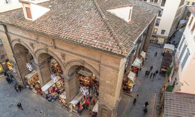 San Giovanni Appartement | Luxurious 4-Bedroom Apartment in Florence’s Historic Heart