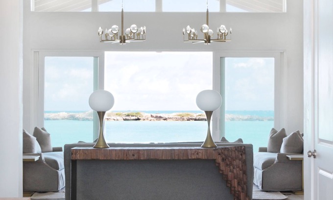 William's Town Villa | Luxueux 5000 sq ft Villa en bord de mer sur une plage à couper le souffle du cancer