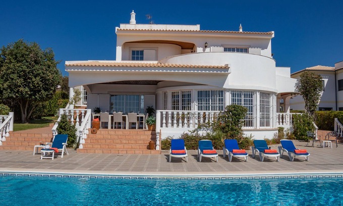 Castro Marim Villa | Luxueuse villa individuelle de 6/7 chambres avec piscine privée et salle de jeux