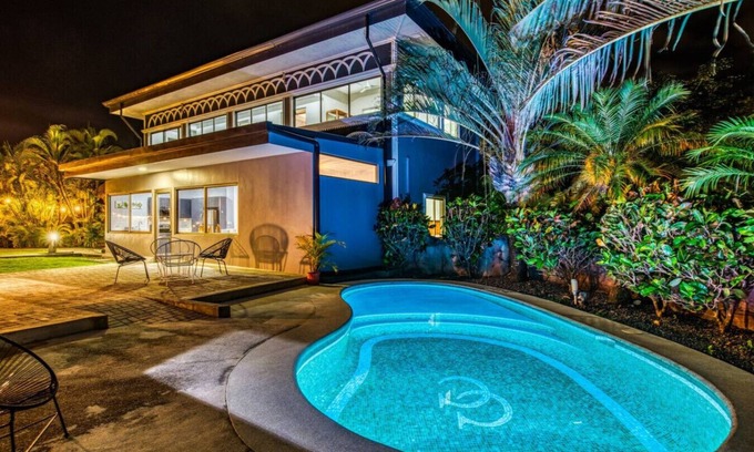 Nosara Station Balnéaire | Luxurious 8-BR Private Resort with Pool & Health Club. 5 Minutes from the Beach