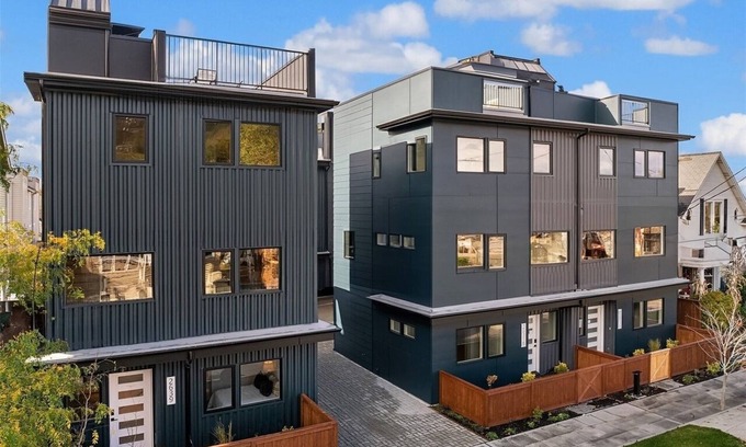 Alki Maison | Luxurious Alki Beach Townhome: Steps to the Shore. Pet-Friendly!