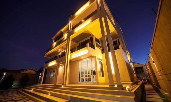 Entebbe Villa | Luxurious and private villa,4km to Entebbe international airport and 2km to town