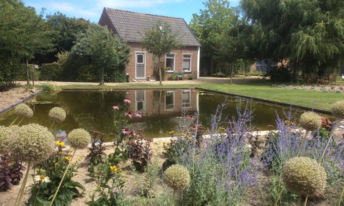 Koudekerke Appartement | Chalet luxueux et romantique à la campagne à seulement 3 km de la mer.