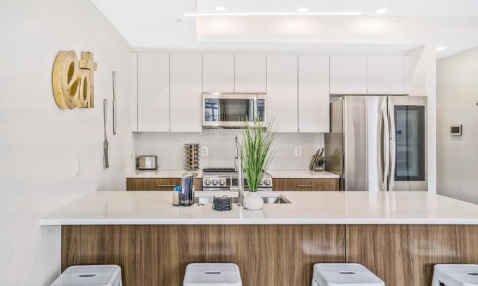Petworth Appartement | Luxurious and stylish 2 bedroom 2 bathroom suite