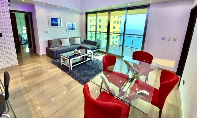San Geronimo Appartement | Luxurious apartment facing the Caribbean Sea, 27th floor. Free breakfast