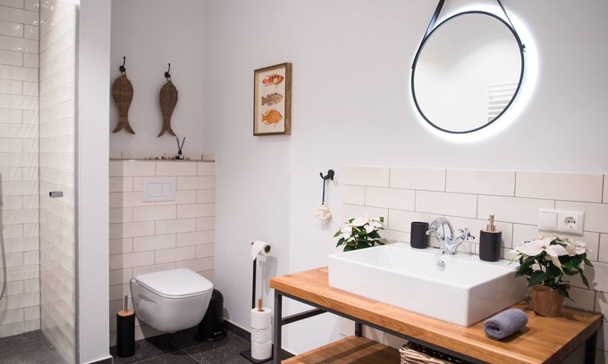 Friedeburg Copropriété | Luxurious Attena vacation apartment in Karl-Georgs-Forst; dogs welcome