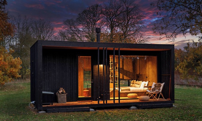 Fakenham Cabine | Luxurious Cabin at Thursford Castle, immersed in North Norfolk countryside.