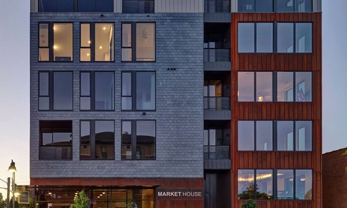 Iowa City Copropriété | Luxurious Condo in Heart of Downtown Iowa City