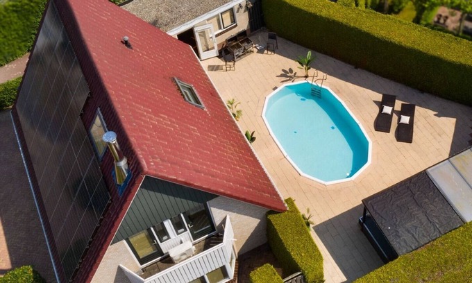 Grolloo Maison | Luxurious country house with whirlpool, sauna and private swimming pool