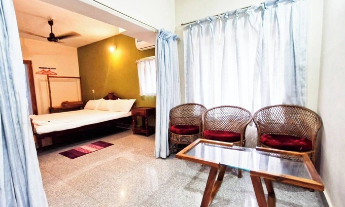 Varkala Lit Et Petit-Déjeuner | Luxurious Double bed BNB