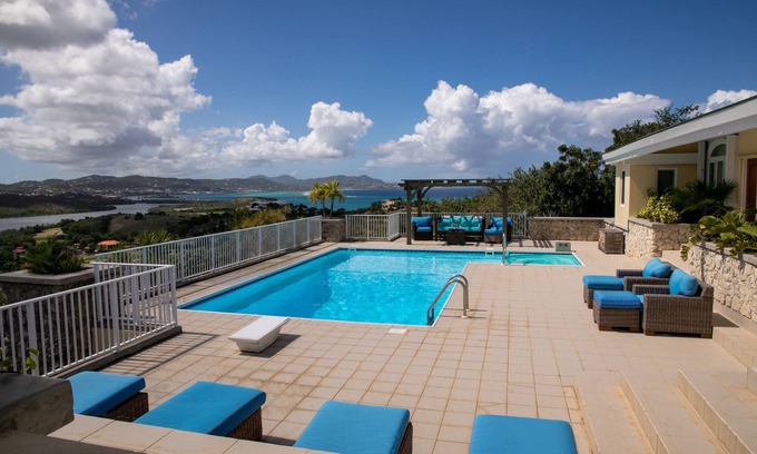 Testman Villa | Élégance luxueuse donnant sur les Caraïbes