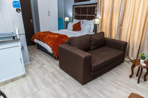 Rustenburg Maison | Luxurious Family Canyon!