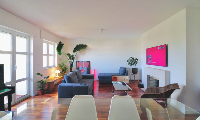 Sao Sebastiao Copropriété | Luxurious Family Condo w/ Breathtaking Panoramic view Setúbal & Tróia