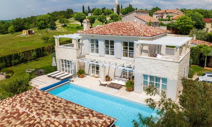 Baderna Maison | Luxurious home in Visnjan with private swimming pool, can be inside or outside